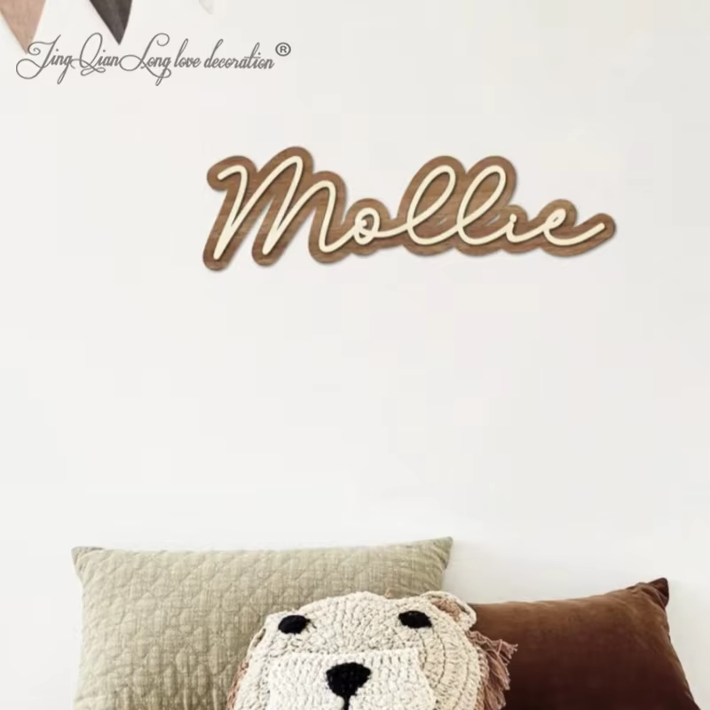 Baby Nursery Modern - Sinal de nome de madeira personalizado